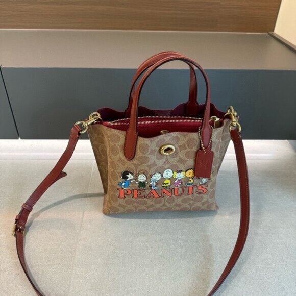 NEW COACH PEANUTS Willow Tote Bag 24 Signature Canvas Tan Brown Multi - Picture 2 of 8